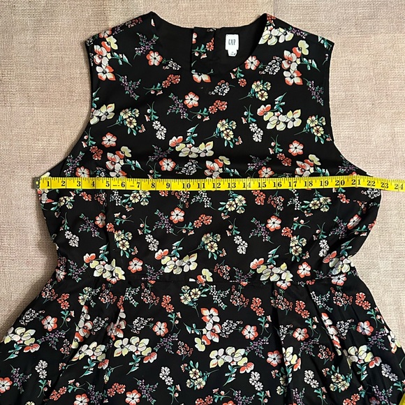GAP Sleeveless Fit & Flare Black Floral Dress, Size 20 - Picture 5 of 7